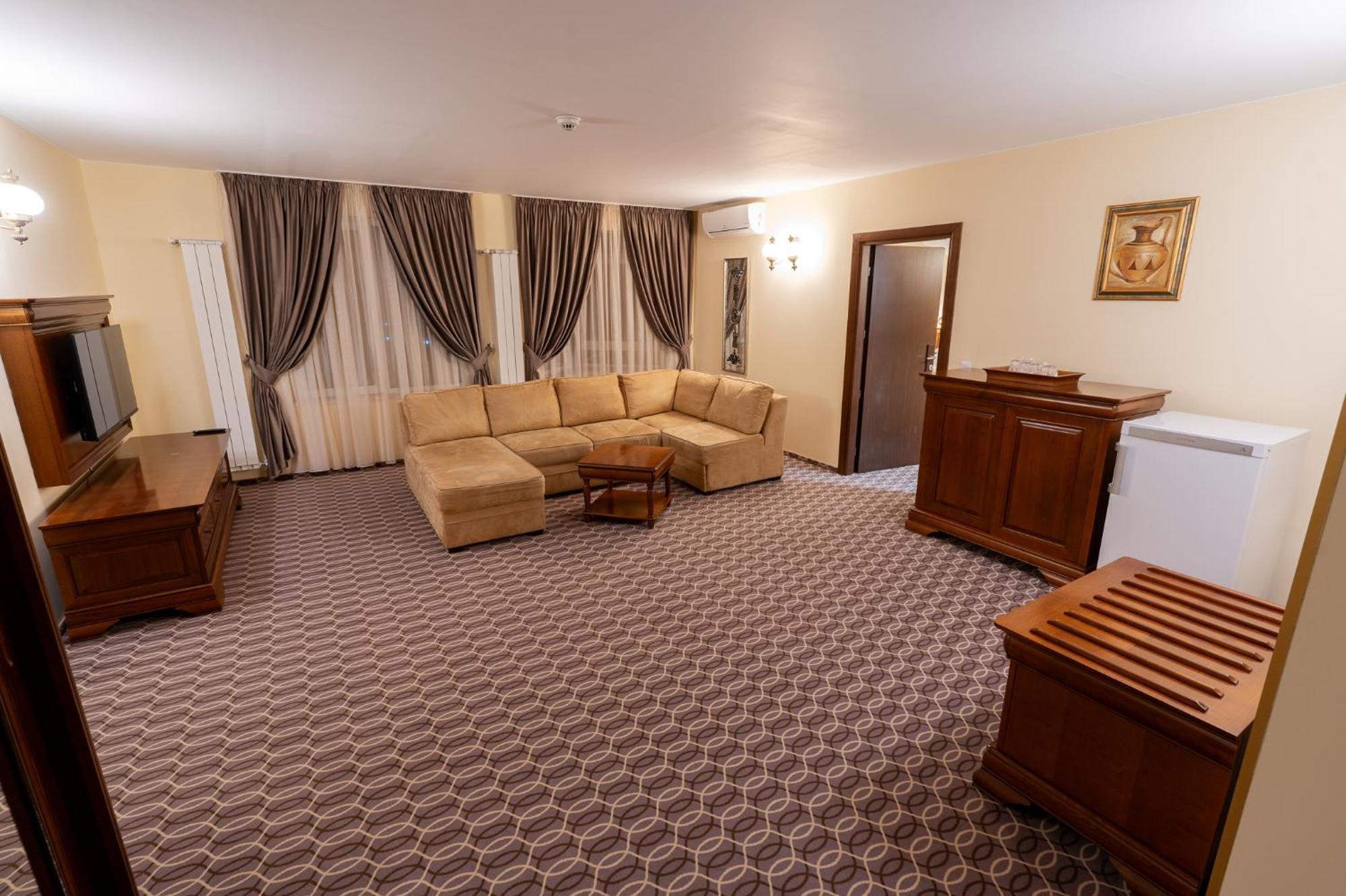 Hotel Dorna Vatra Dornei Eksteriør billede